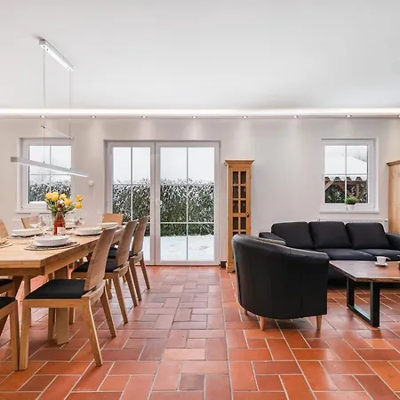 Ferienhaus Family House 