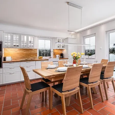 Ferienhaus Family House 